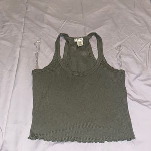 Green Cropped shirt
